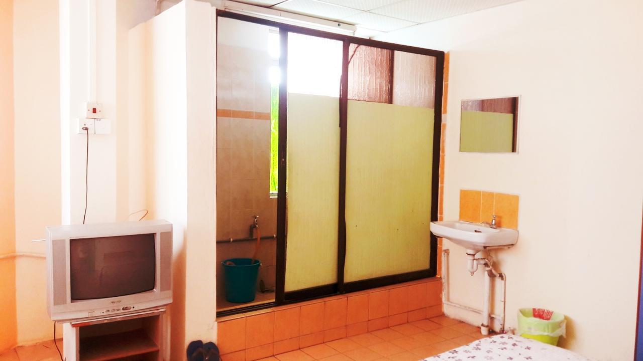 Hotel Makmur กวนตัน ภายนอก รูปภาพ